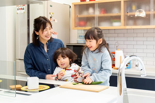 実家の母屋を新居に。<br>母の住む離れも快適になりました